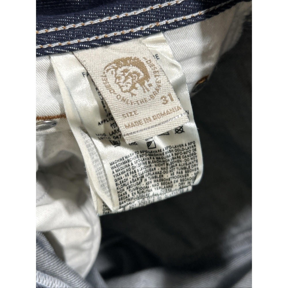 Diesel Larkee Jeans Mens 31x32 Relaxed Button Fly Romania 0073N Straight Denim - Picture 13 of 16